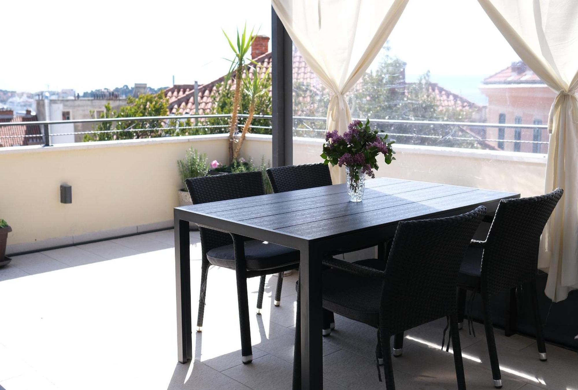 Prime Location Penthouse Apt With A Large Terrace Split Exterior foto