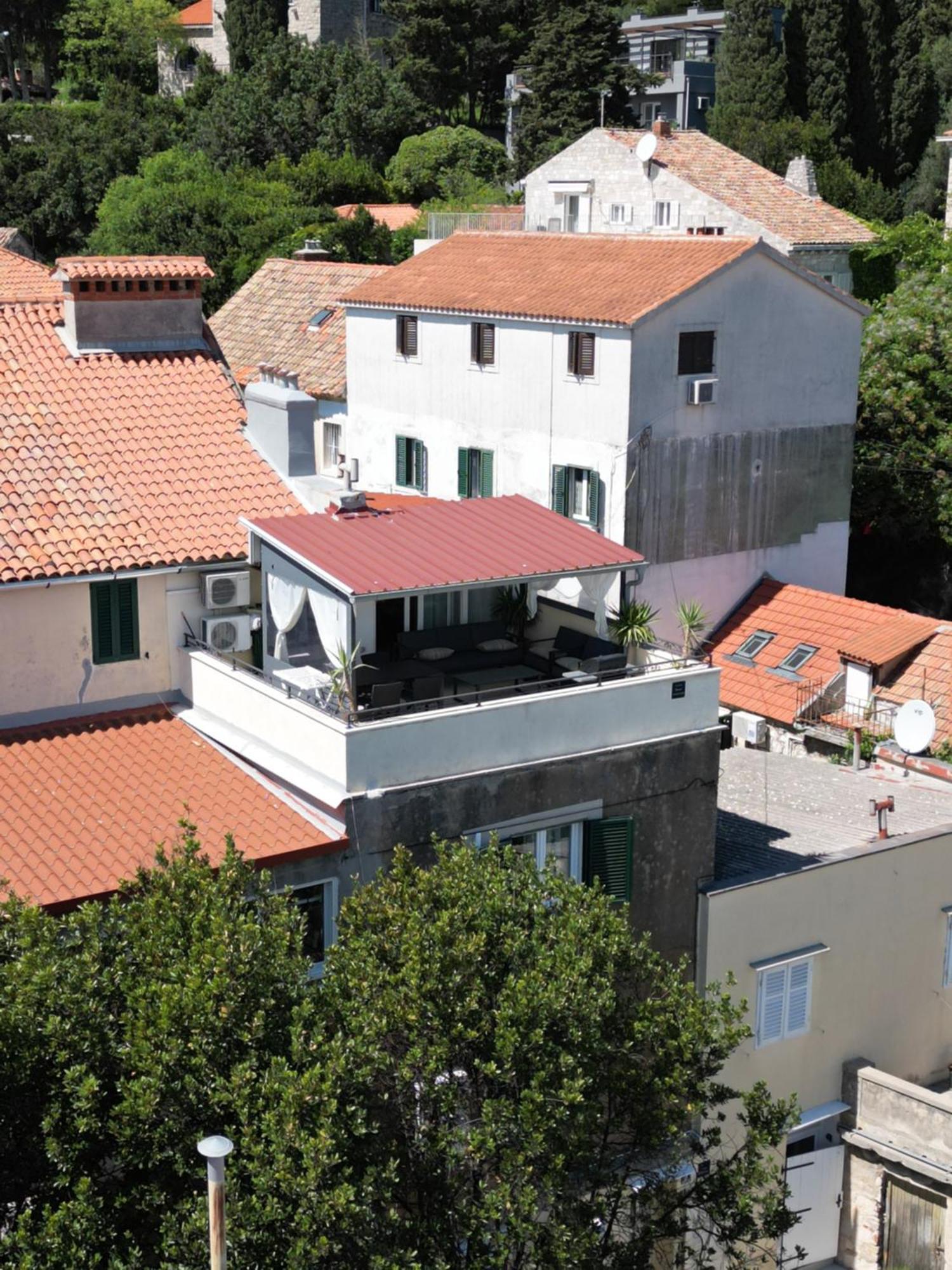 Prime Location Penthouse Apt With A Large Terrace Split Exterior foto