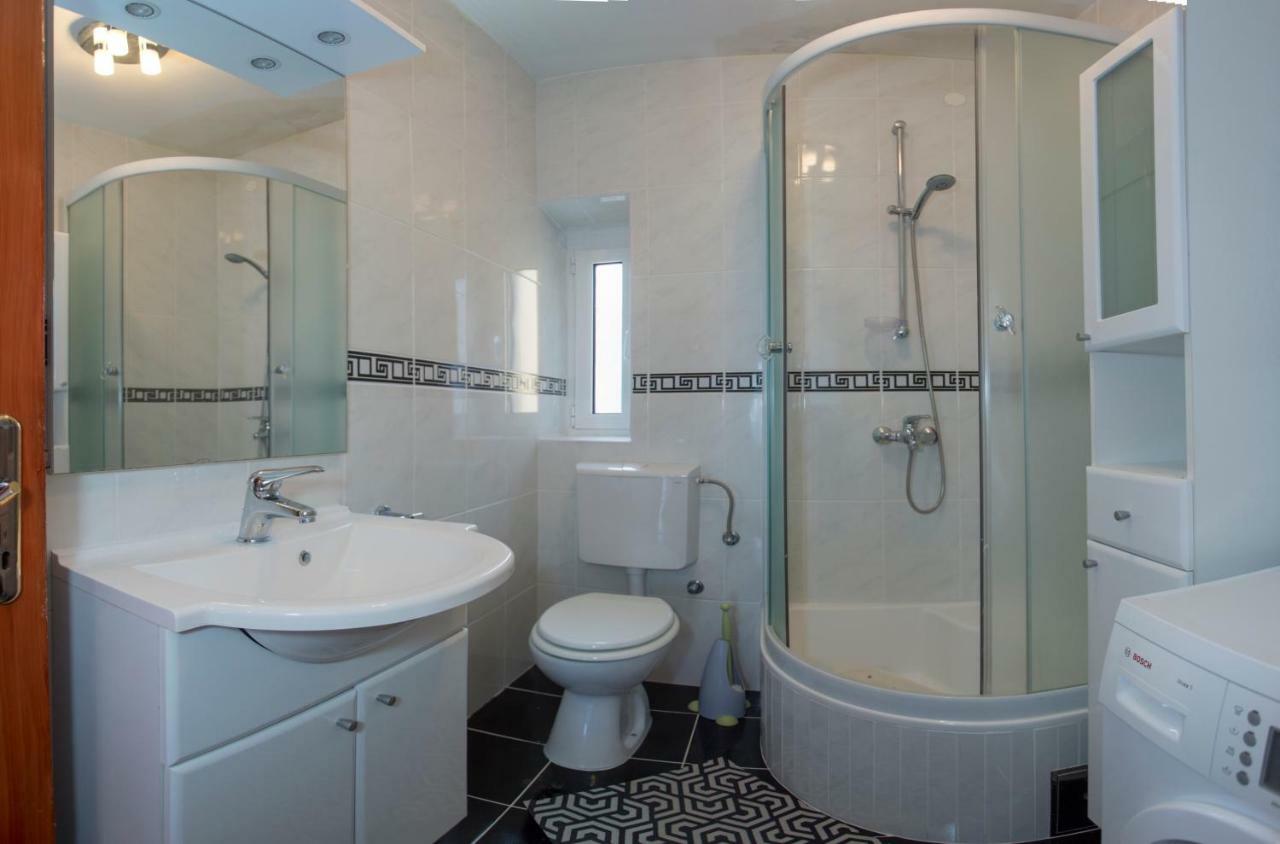 Prime Location Penthouse Apt With A Large Terrace Split Exterior foto